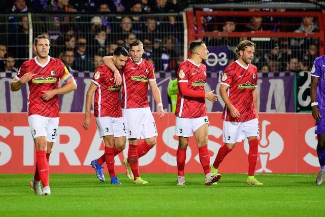 亚冠-C罗补射破门 利雅得胜利主场5-1艾因