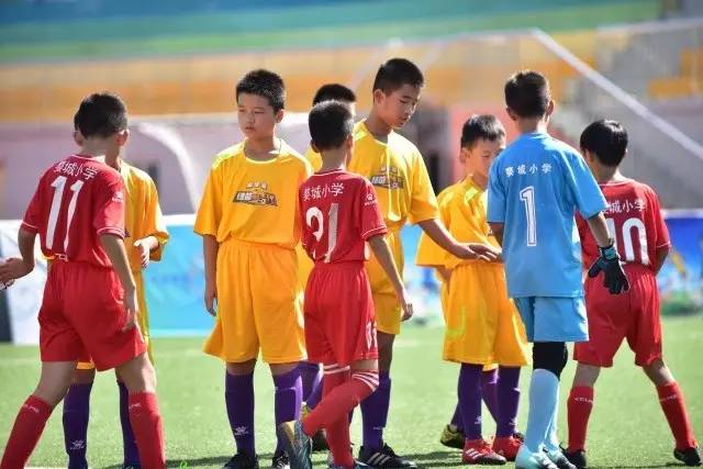 京媒:周琦愿加盟首钢 结果取决于两队谈判结果